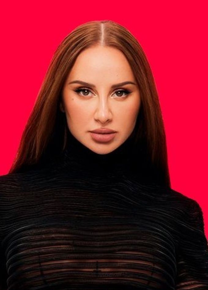 Anna Asti