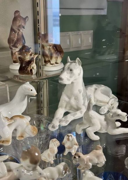 Экскурсия по Открытому хранению фарфора и стекла