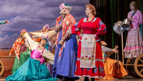 Музыкальный спектакль «Бабий бунт»