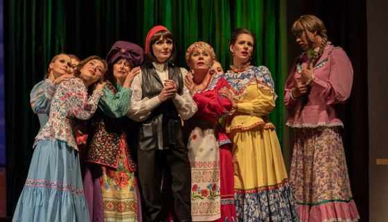Музыкальный спектакль «Бабий бунт»