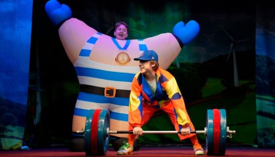 Театр кошек Юрия Куклачёва. Коты спасают мир