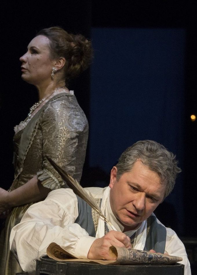 Спектакль «Любовь у трона»