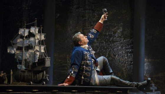 Спектакль «Любовь у трона»