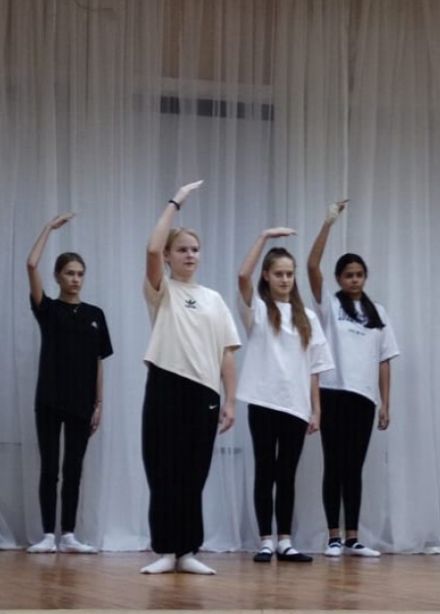 Основные элементы современного танца. Мастер-класс