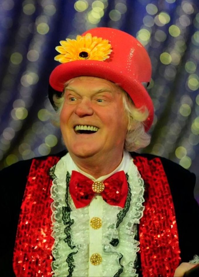 Театр кошек Юрия Куклачёва. Коты спасают мир, Дзержинск