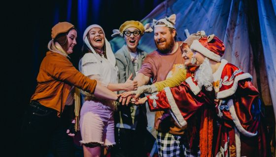 Спектакль «Тайное общество домашних животных встречает Новый год»