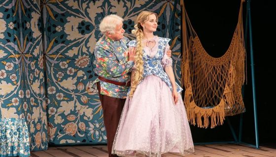 Спектакль «Не в свои сани не садись»