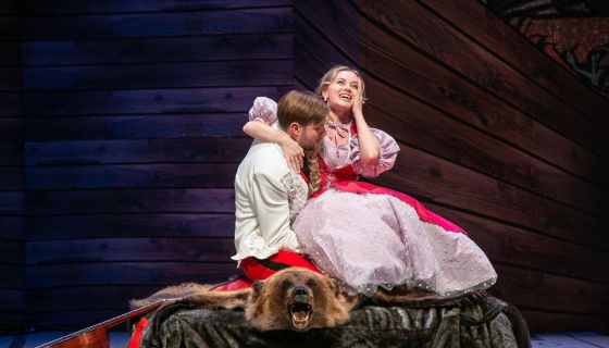 Спектакль «Не в свои сани не садись»