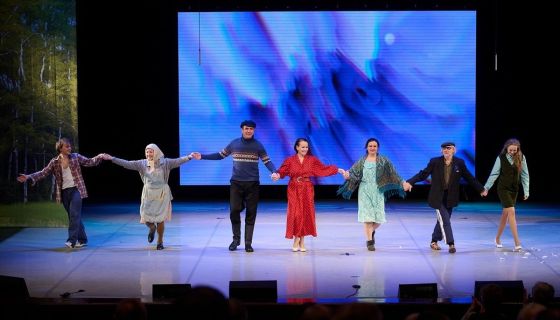 Спектакль «Любовь и голуби»