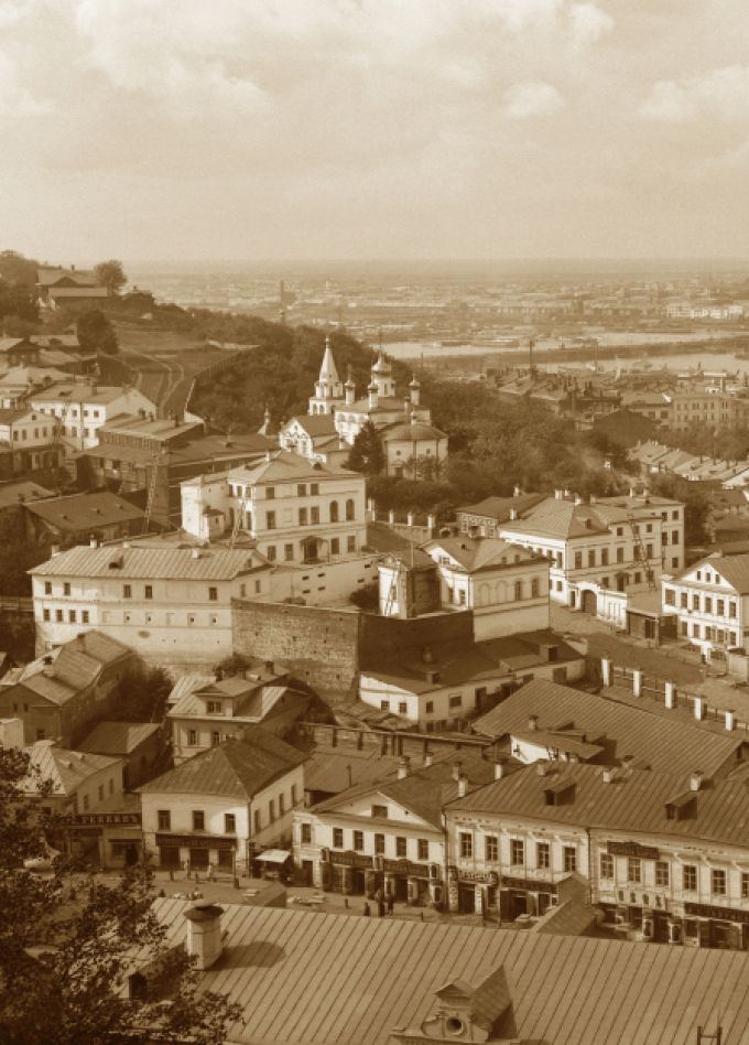 Авторская экскурсия Антона Марцева по выставке Нижний в объективе: история в фотографиях