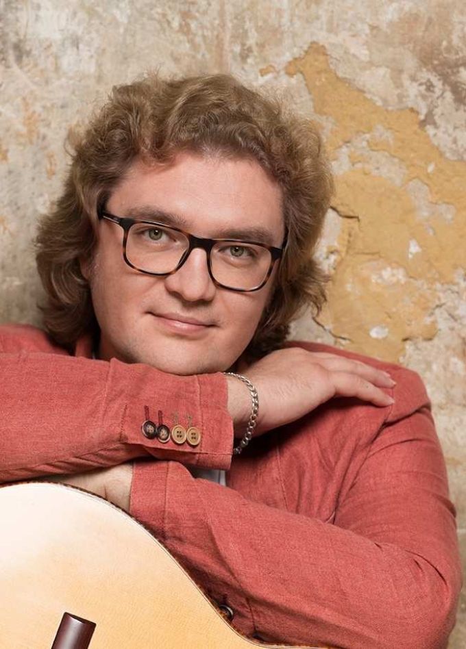 Роман Зорькин