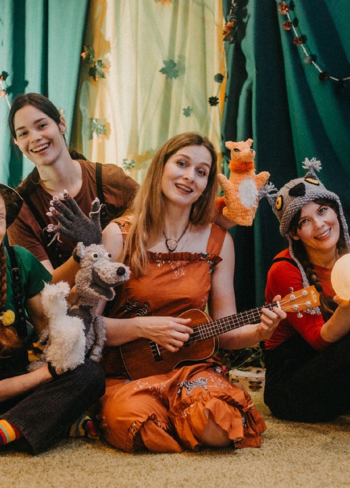 Зимний лес и зимний лис