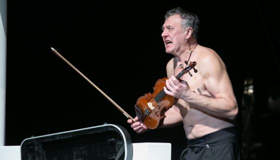 Спектакль «Фальшивая нота»