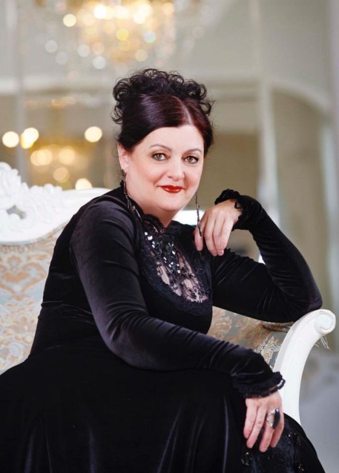 Раиса Отрадная, Выездное