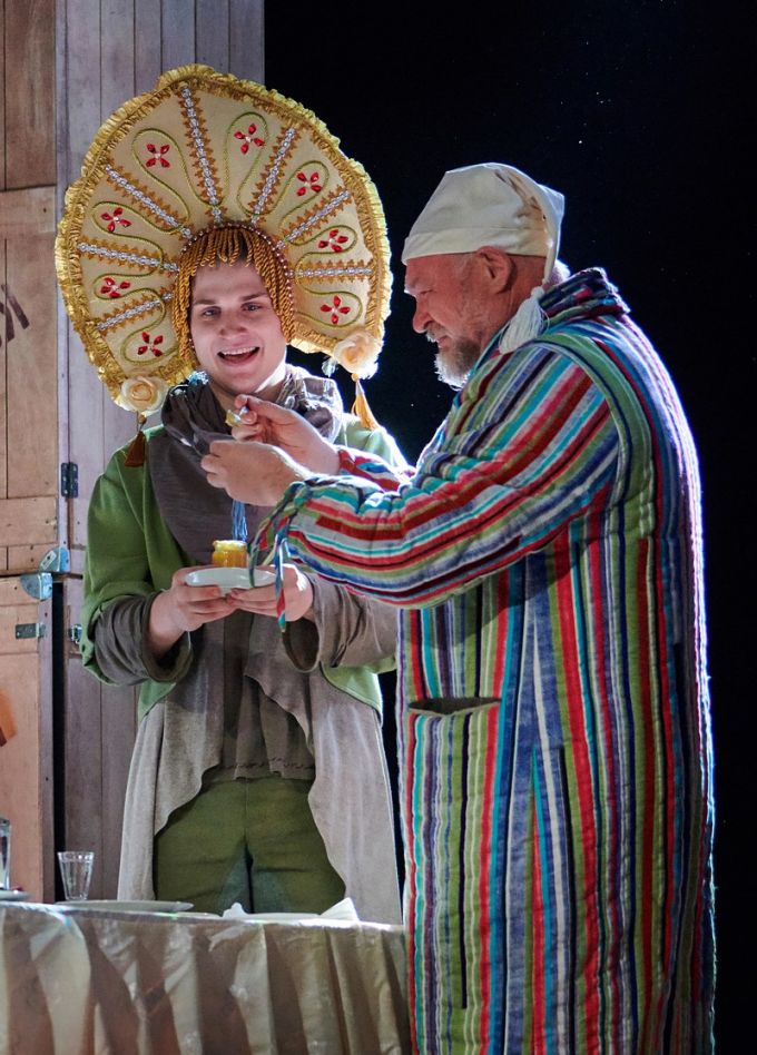 Спектакль «Ваш выход!»