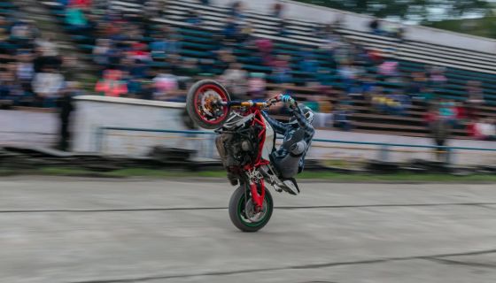 Шоу каскадеров «Битва машин»