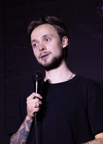 Жёсткий стендап