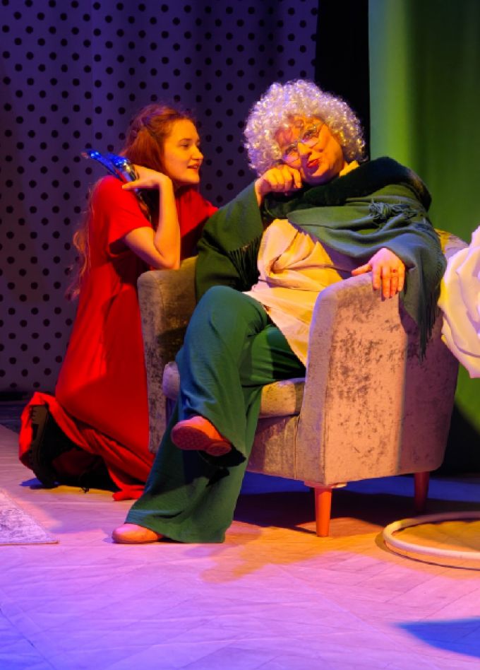 Женщина года. Спектакль