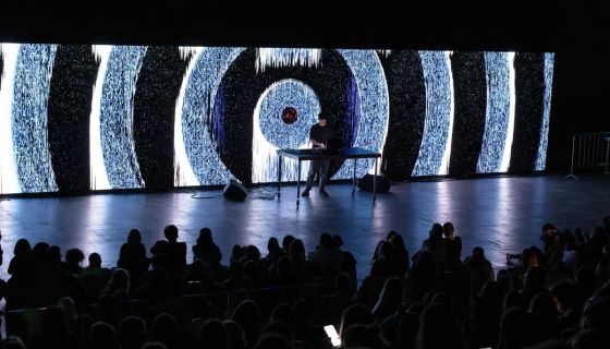 Фестиваль «Intervals». AV Perfomances: Arthew0 x Shihua Ma