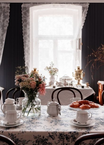 Завтрак в усадьбе