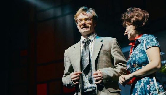 Спектакль «Служебный роман»