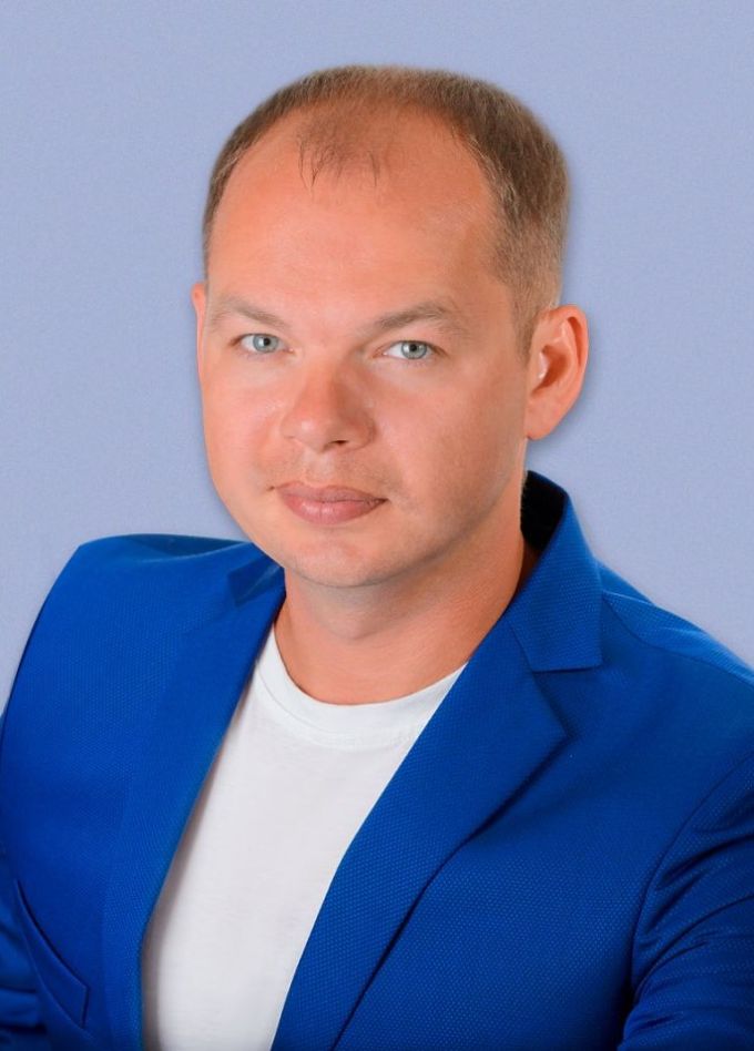 Алексей Брянцев